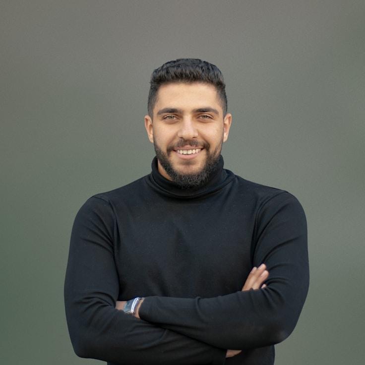 Portrait of Mira Singh, group coordinator and fusion cooking expert